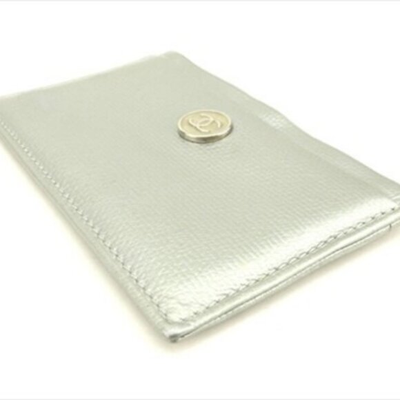 Chanel ID Wallet Coco Button Silver leather Woman unisex Authentic Used C3538 - Picture 3 of 7